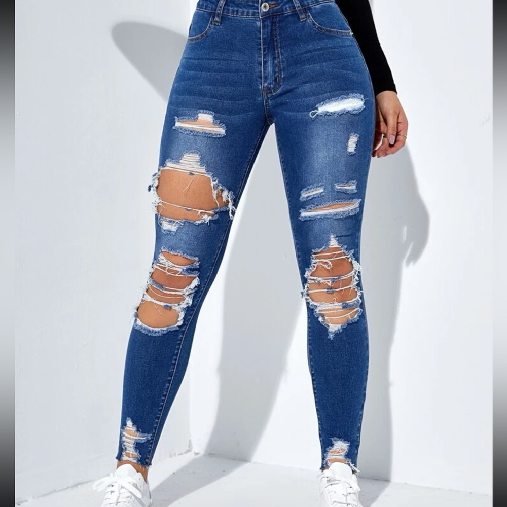 SHEIN Blue Distressed Women Jeans